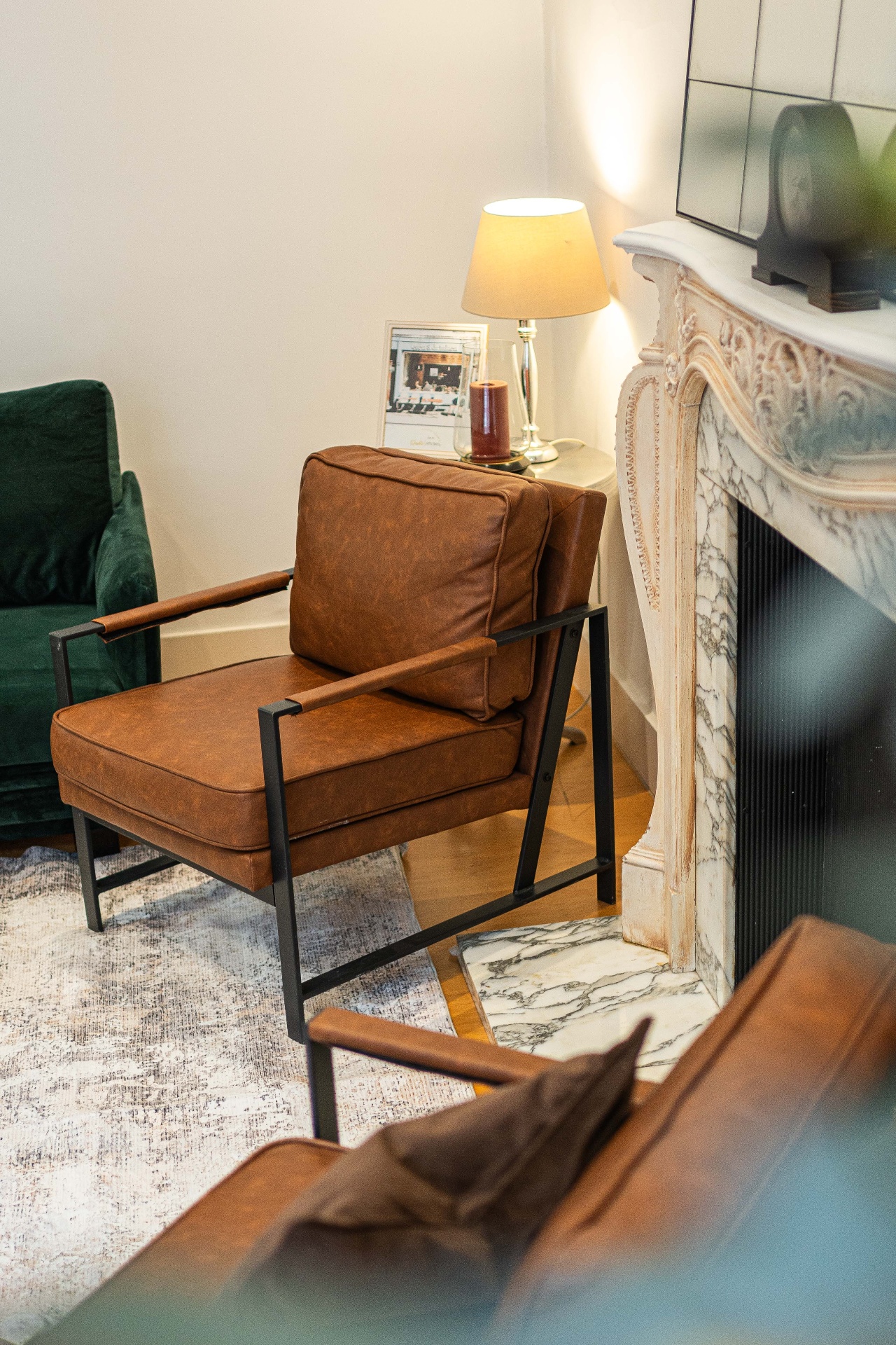 Kensington  staging detail 6