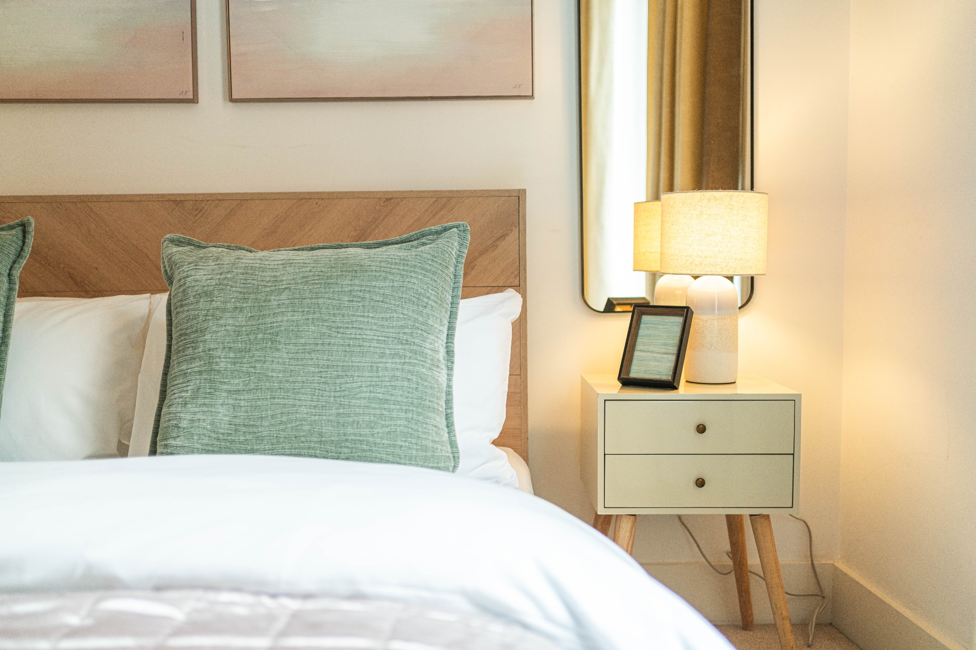 Kensington  staging detail 11