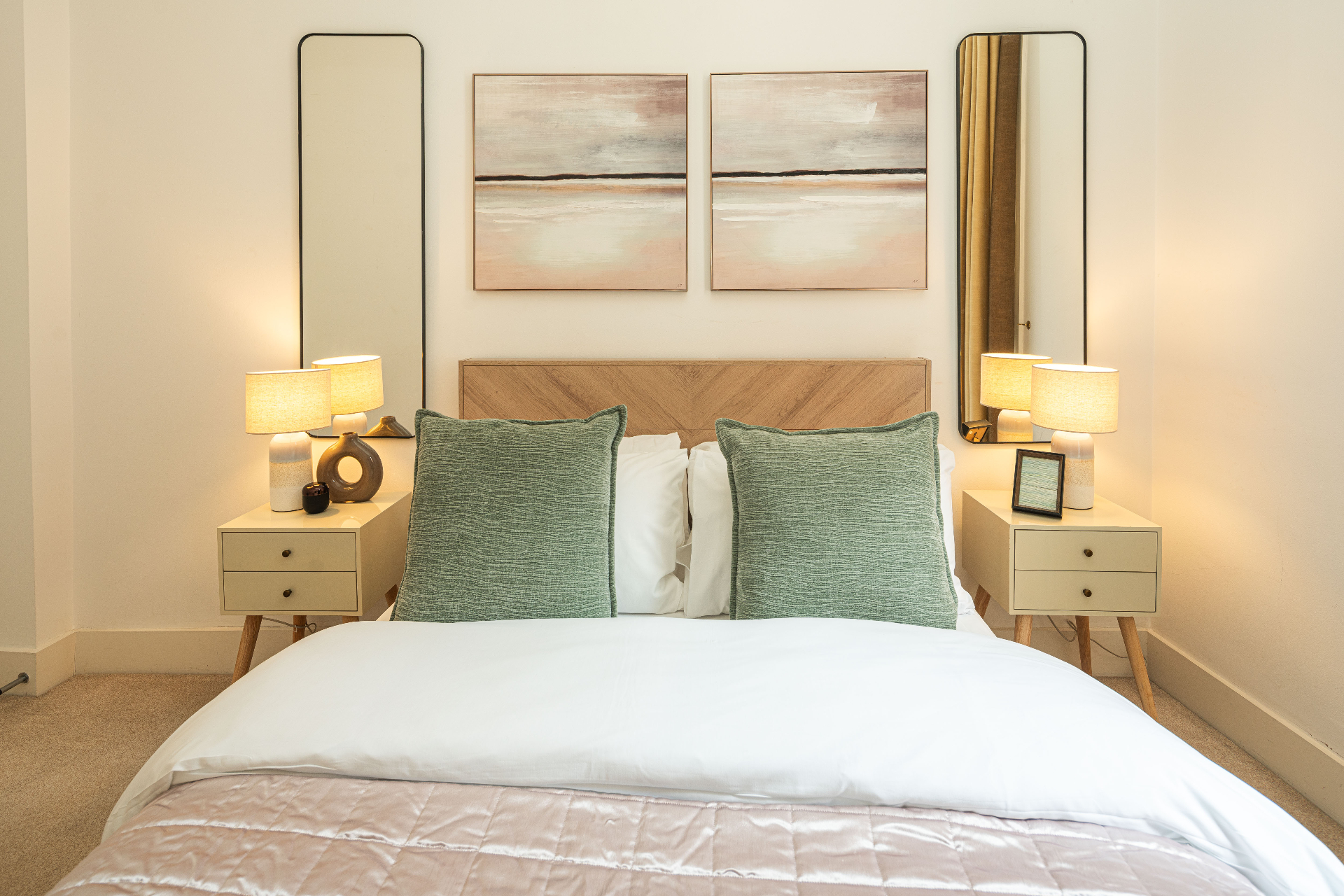 Kensington  staging detail 8