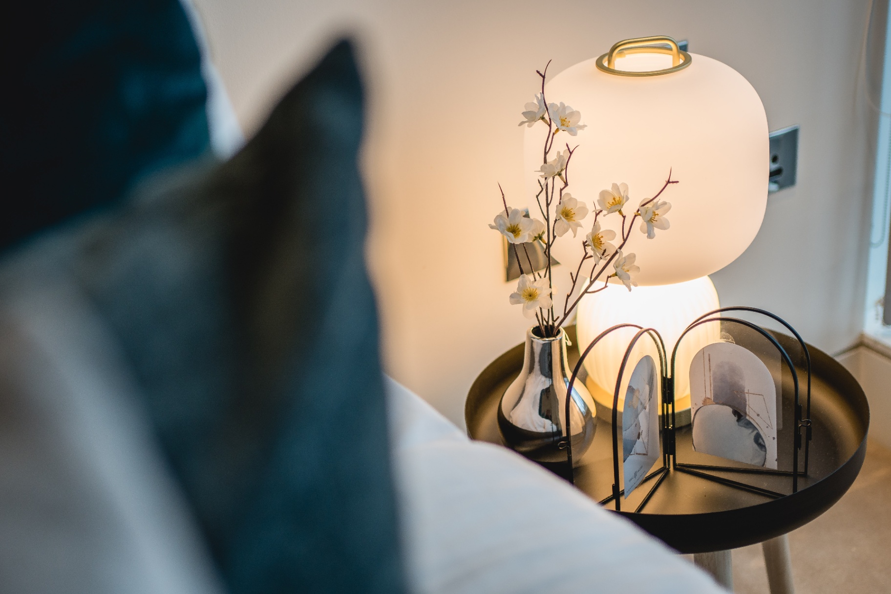 SA London Apartment staging detail 4