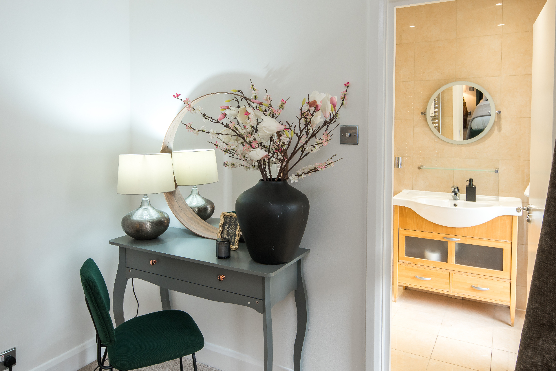 Marylebone Residence staging detail 3