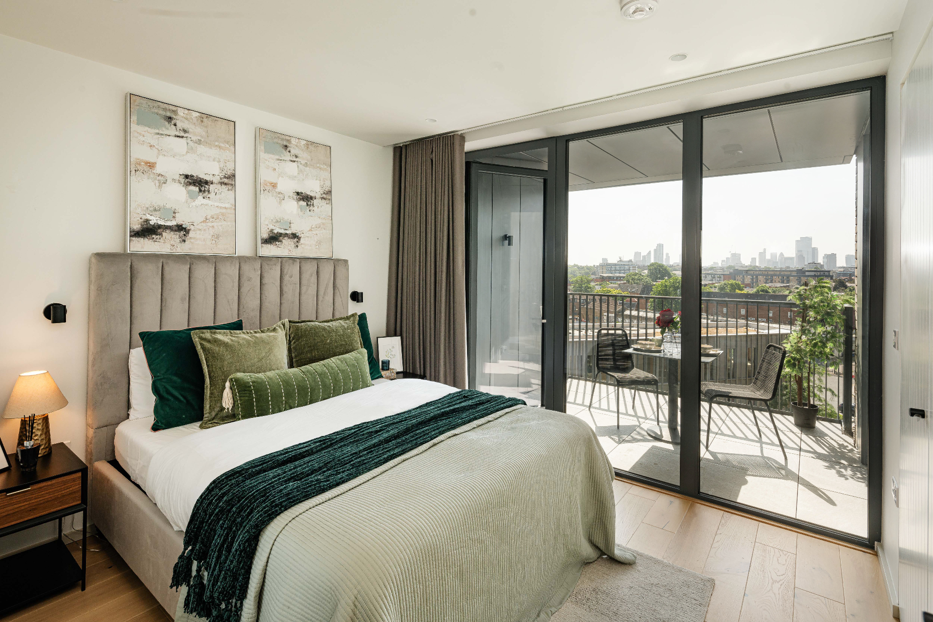  Show Home