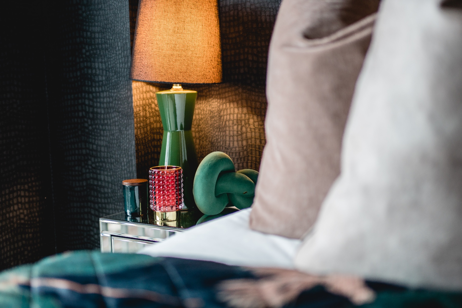 Modern vibe apartment staging detail 3