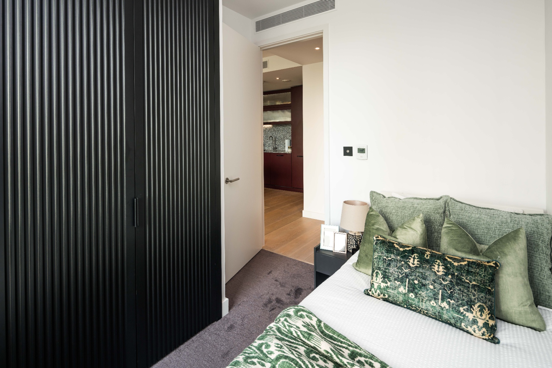 London Retreat staging detail 5